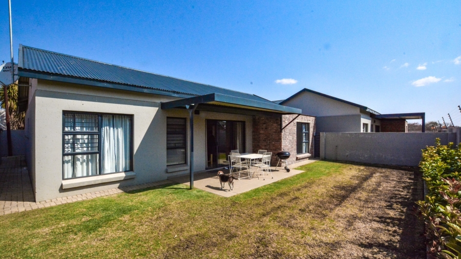 3 Bedroom Property for Sale in Grimbeeck Park North West
